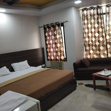 Hotel Rajwada International Белгаум Екстериор снимка