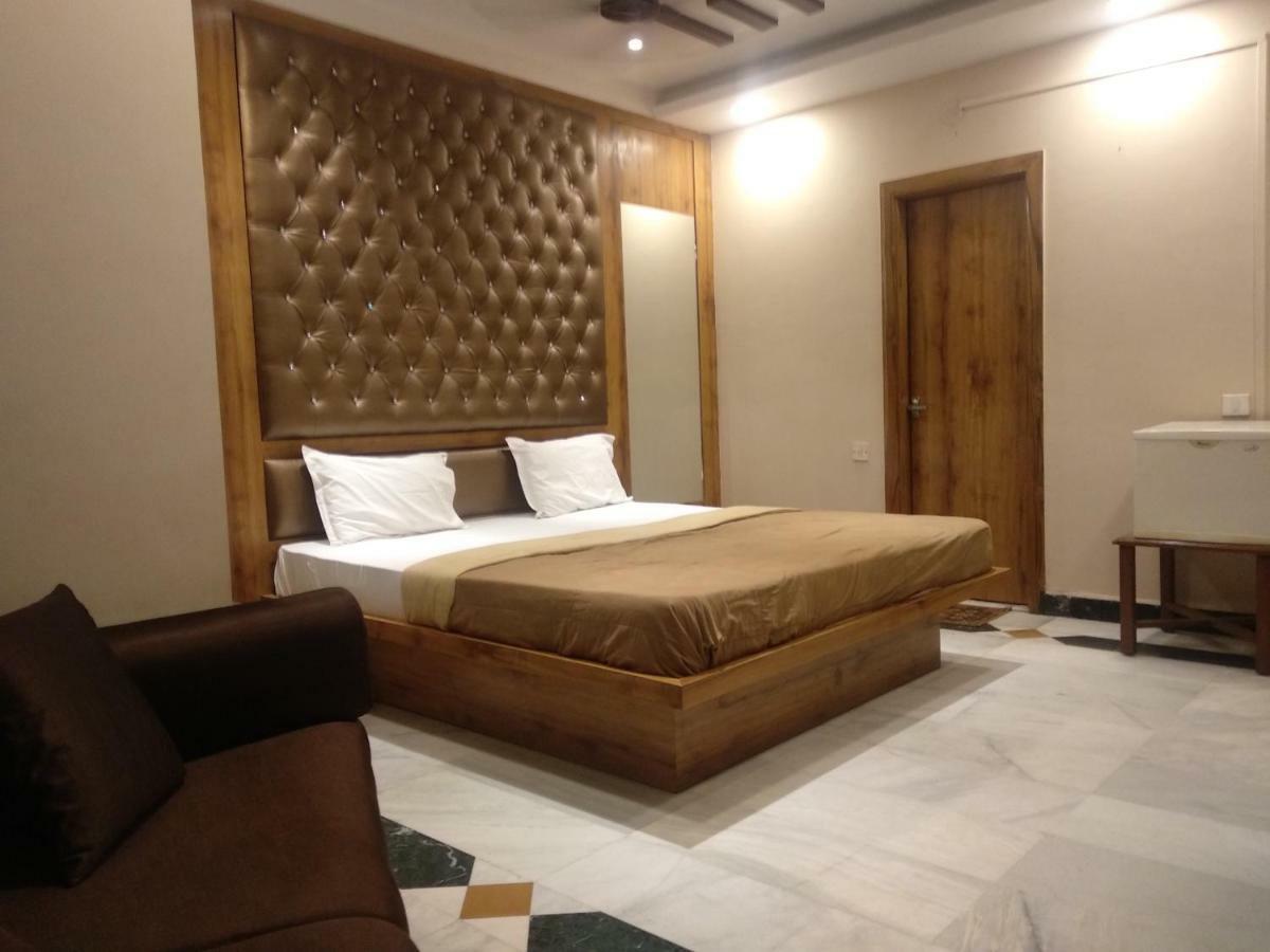 Hotel Rajwada International Белгаум Екстериор снимка
