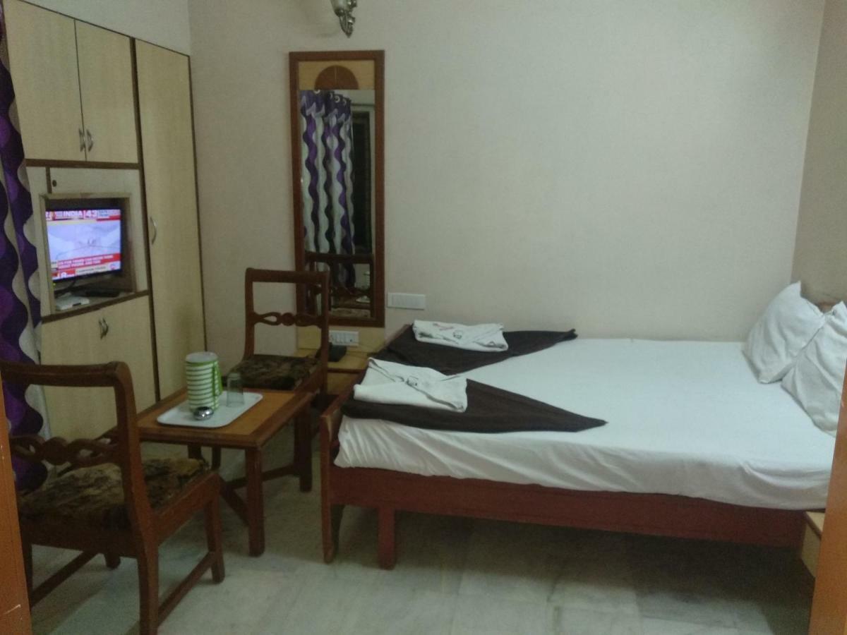 Hotel Rajwada International Белгаум Екстериор снимка